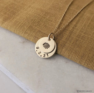 S925 Birth Flower Disc Necklace - Custom Engraved - Metis Grace
