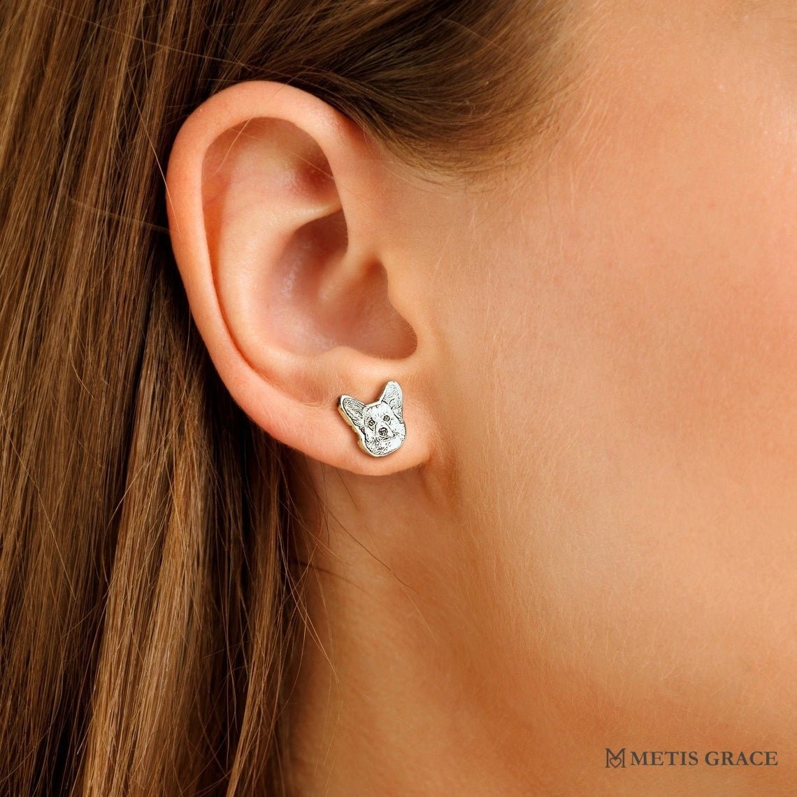Custom Pet Portrait Outline Stud Earrings - Metis Grace