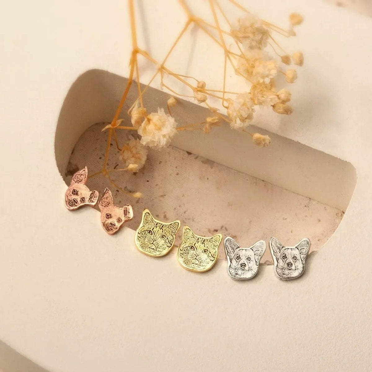 Custom Pet Portrait Outline Stud Earrings - Metis Grace