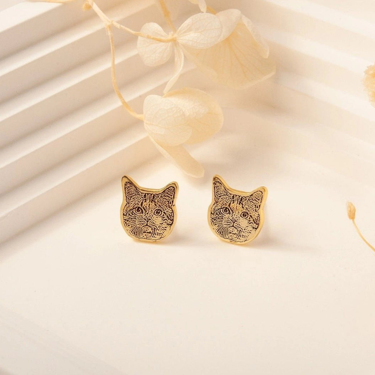Custom Pet Portrait Outline Stud Earrings - Metis Grace